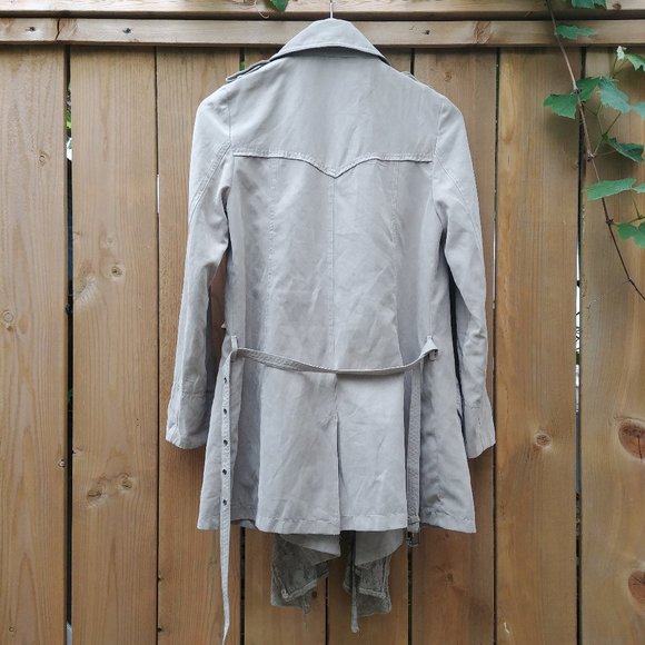 Alexander McQueen Ruffle & Lace Front Trench, XS/S - Picture 2 of 6